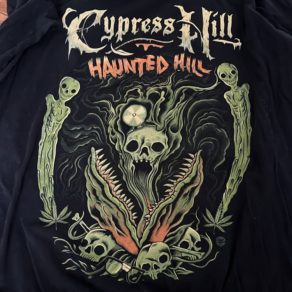 Black Cypress Hill 2022 tour Haunted Hill Sweatshirt - Picture 5 of 5